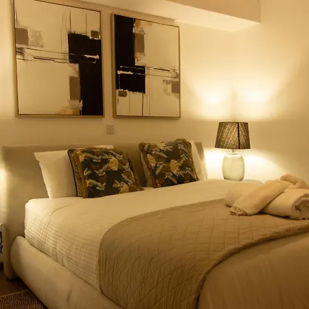 Floor Gem: 3br, Huge Veranda Appartement Nicosia