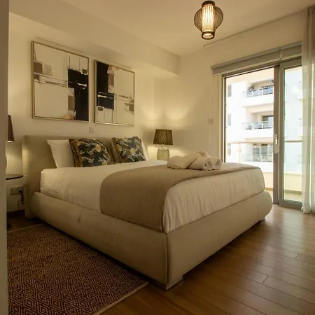 Floor Gem: 3br, Huge Veranda * Λευκωσία