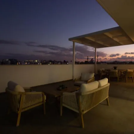 Διαμέρισμα Floor Gem: 3br, Huge Veranda