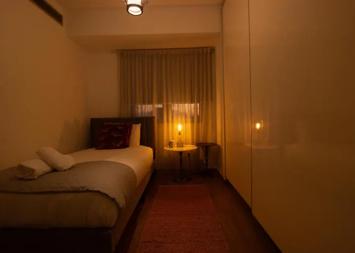 Floor Gem: 3br, Huge Veranda * Nicosie