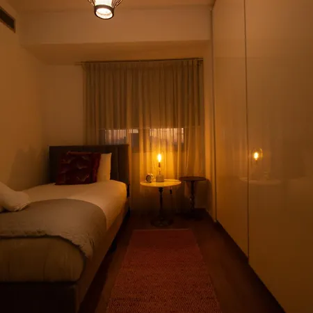 Floor Gem: 3br, Huge Veranda * 尼科西亚