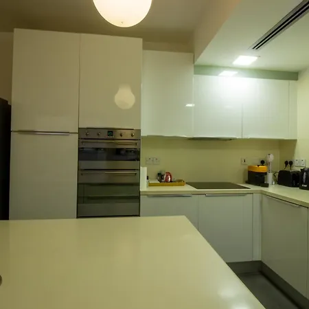 公寓 Floor Gem: 3br, Huge Veranda 尼科西亚